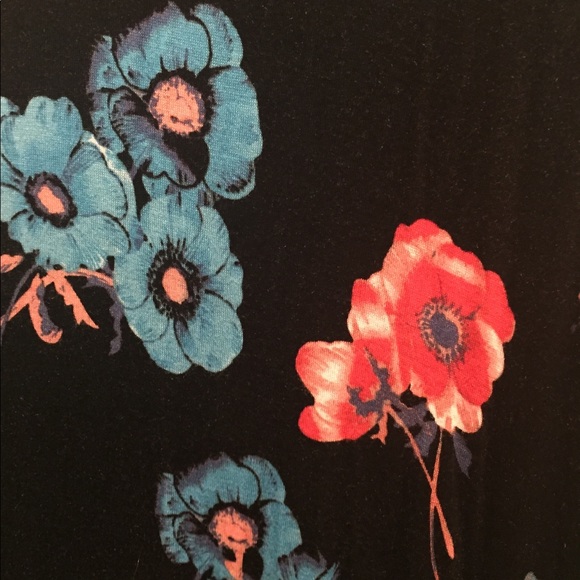 Agnes & Dora Ruffle Tunic - Picture 2 of 4